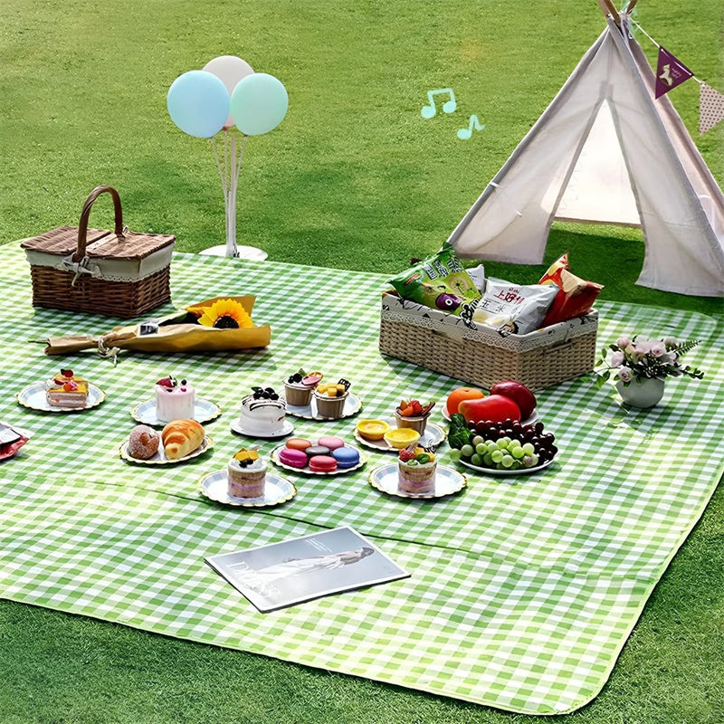 Picnic Blanket: Green Waterproof Lightweight Camping
