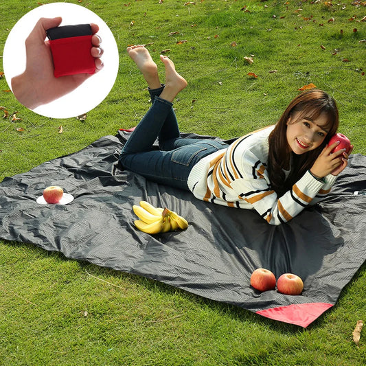 Waterproof Moistureproof Foldable Outdoor Portable Pocket Nylon Picnic Mat Super Mini Waterproof Beach Mat Camping
