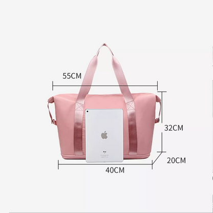 Travel Bag: Wet/Dry Pockets, Large Capacity